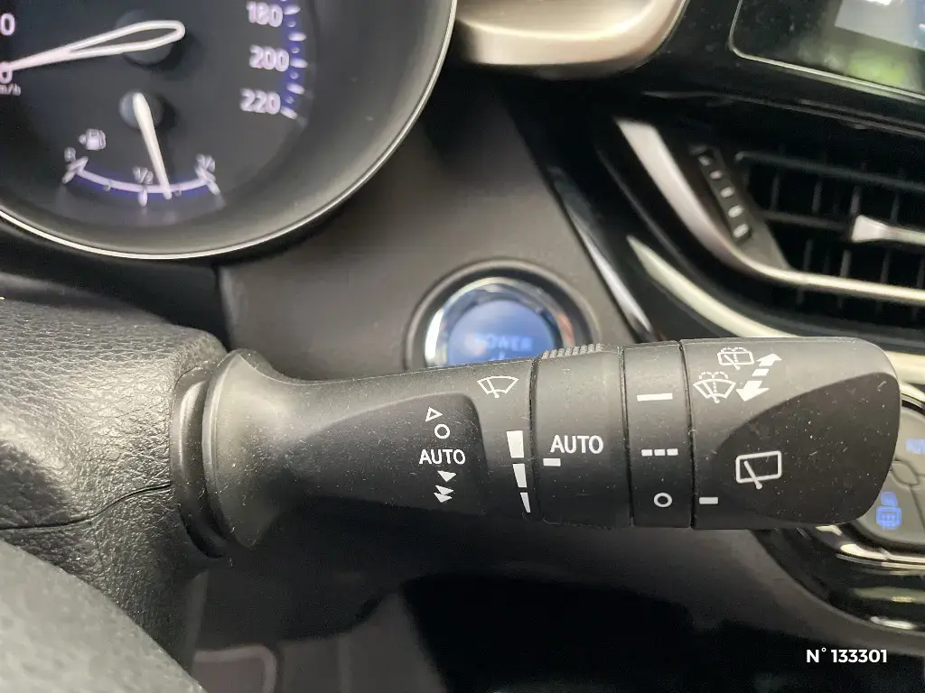 TOYOTA C-HR - Miniature 20