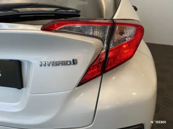 TOYOTA C-HR - voiture d'occasion - Photo 30