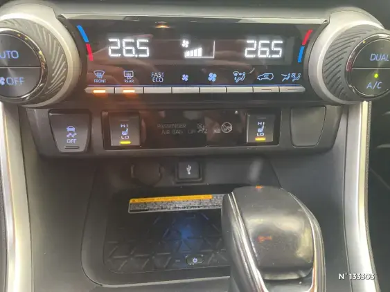 TOYOTA RAV4 V - voiture d'occasion - Photo 37