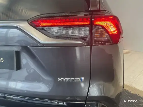 TOYOTA RAV4 V - voiture d'occasion - Photo 30