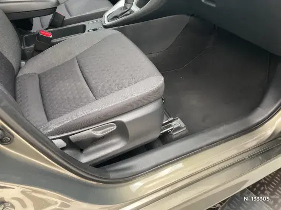 TOYOTA YARIS IV - voiture d'occasion - Photo 26