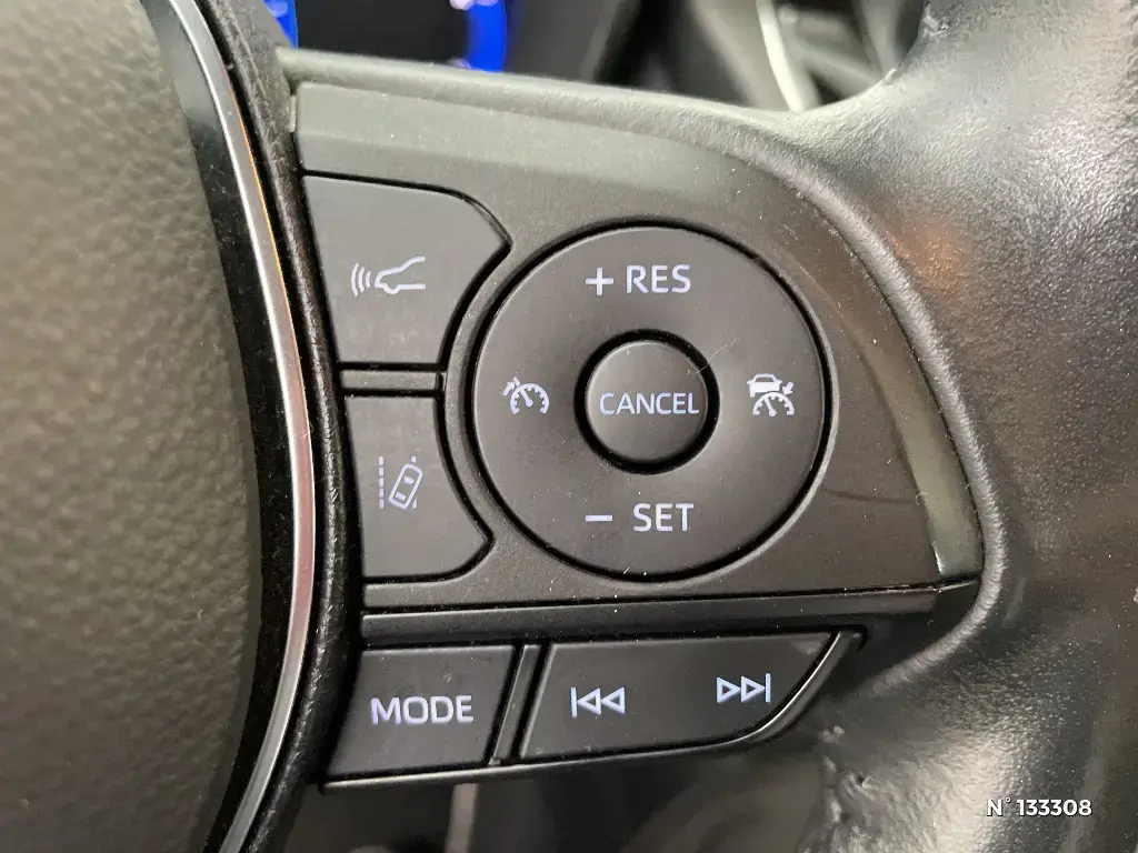 TOYOTA COROLLA XII - Miniature 14
