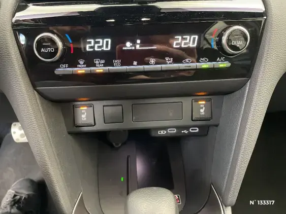 TOYOTA YARIS CROSS I - voiture d'occasion - Photo 31