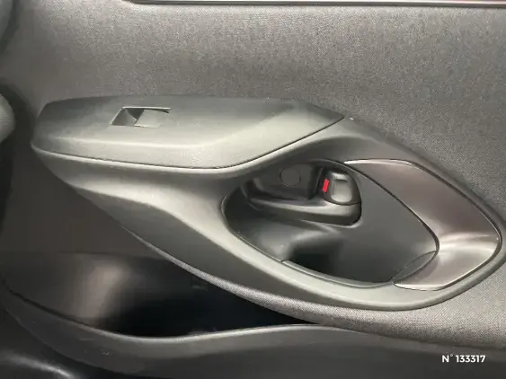 TOYOTA YARIS CROSS I - voiture d'occasion - Photo 35