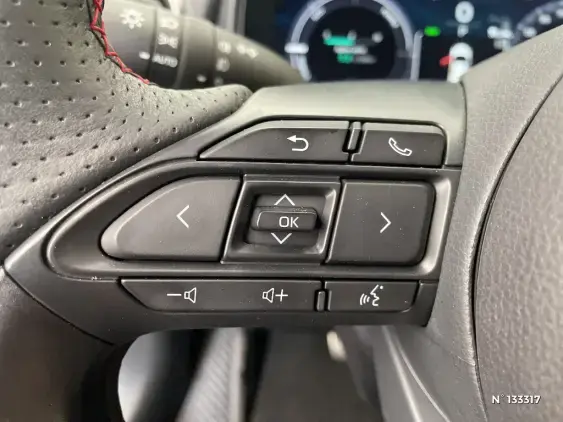 TOYOTA YARIS CROSS I - voiture d'occasion - Photo 37