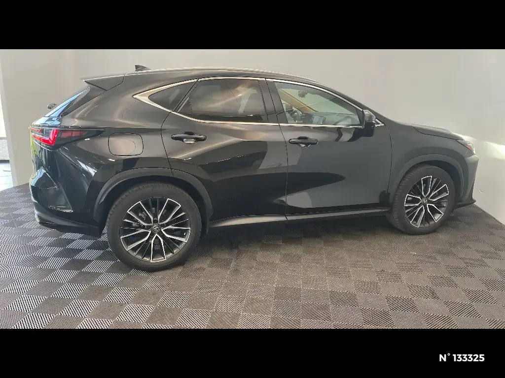 LEXUS NX II - Miniature 3