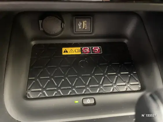 TOYOTA RAV4 V - voiture d'occasion - Photo 37