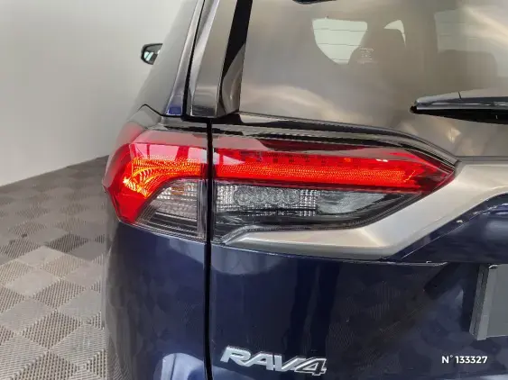 TOYOTA RAV4 V - voiture d'occasion - Photo 27