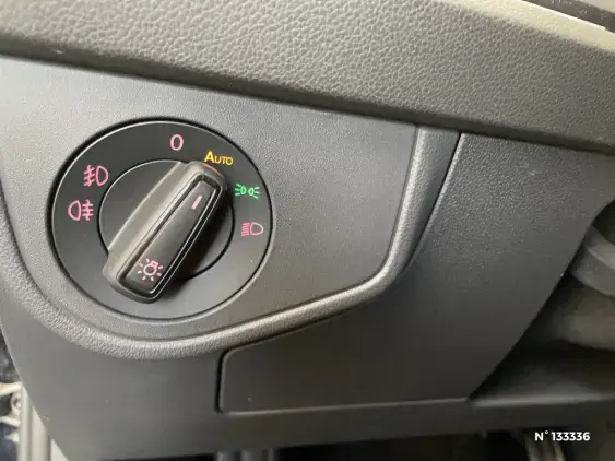 VOLKSWAGEN POLO VI - voiture d'occasion - Photo 15