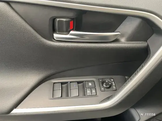 TOYOTA RAV4 V - voiture d'occasion - Photo 36