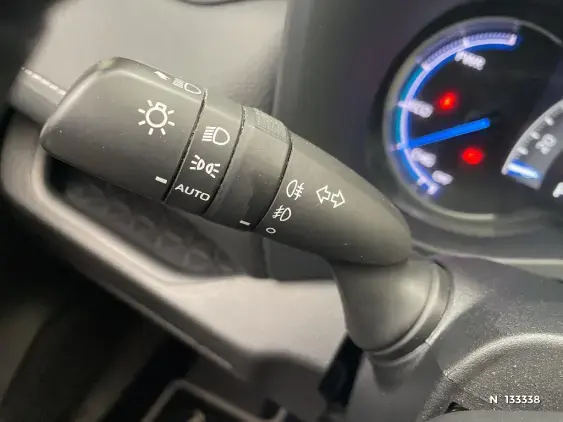 TOYOTA RAV4 V - voiture d'occasion - Photo 40