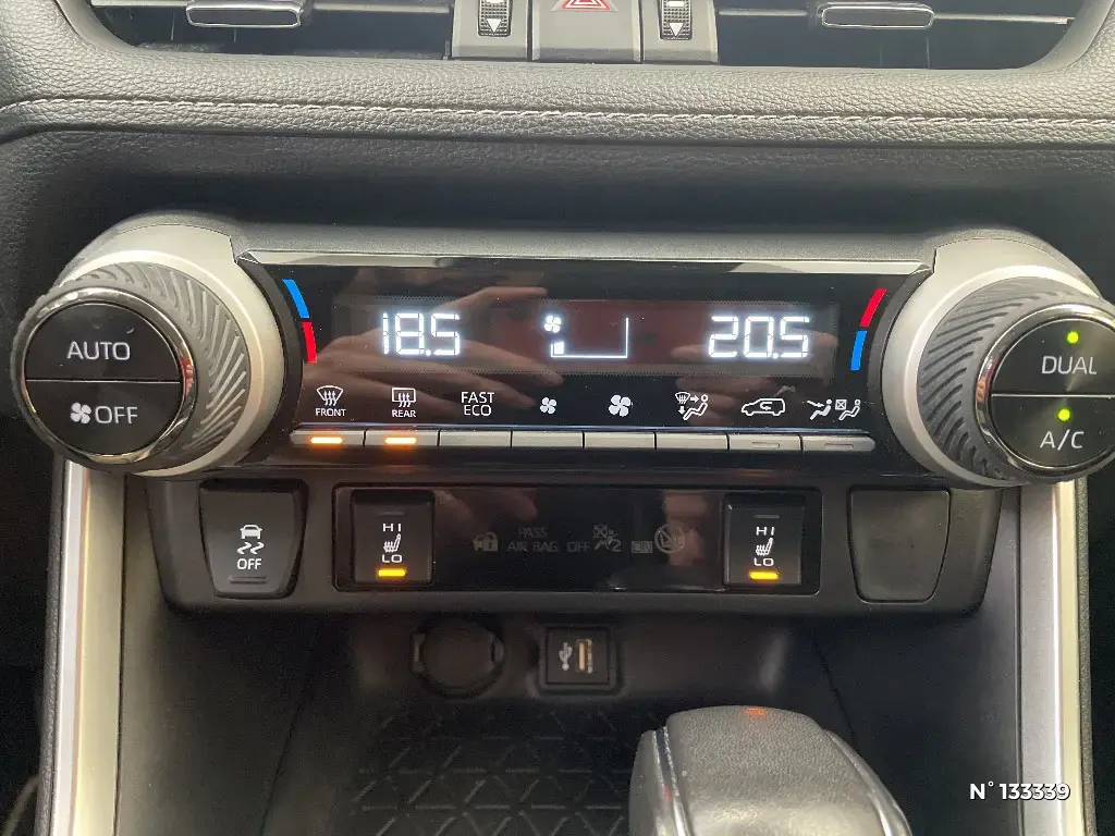 TOYOTA RAV4 V - Miniature 12