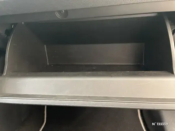 TOYOTA RAV4 V - voiture d'occasion - Photo 27