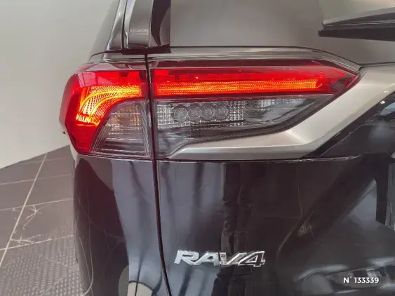 TOYOTA RAV4 V - voiture d'occasion - Photo 29