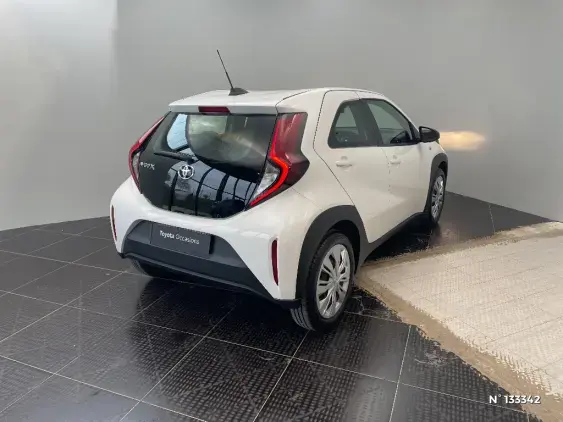 TOYOTA AYGO X - voiture d'occasion - Photo 4