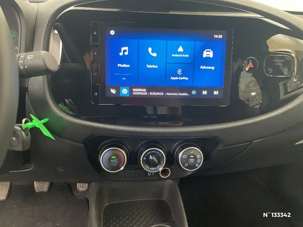TOYOTA AYGO X - Miniature 7