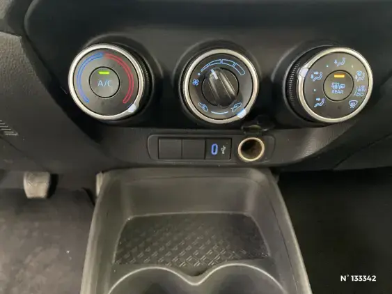 TOYOTA AYGO X - voiture d'occasion - Photo 31