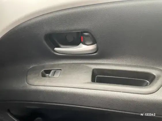 TOYOTA AYGO X - voiture d'occasion - Photo 34