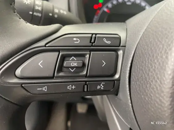 TOYOTA AYGO X - voiture d'occasion - Photo 37