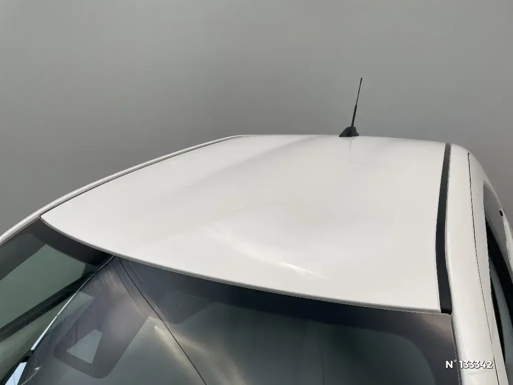 TOYOTA AYGO X - Miniature 24