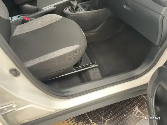 TOYOTA AYGO X - voiture d'occasion - Photo 26