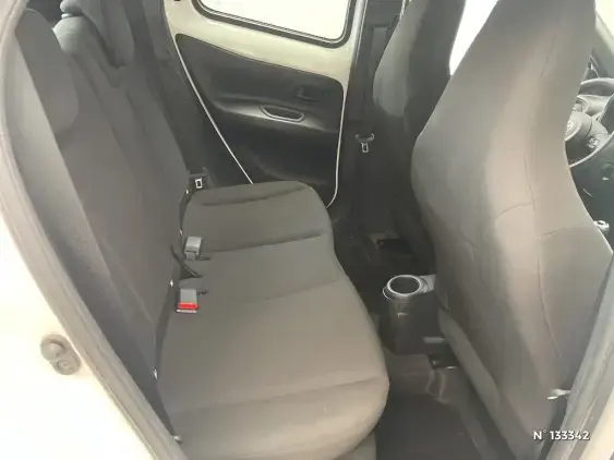 TOYOTA AYGO X - voiture d'occasion - Photo 11