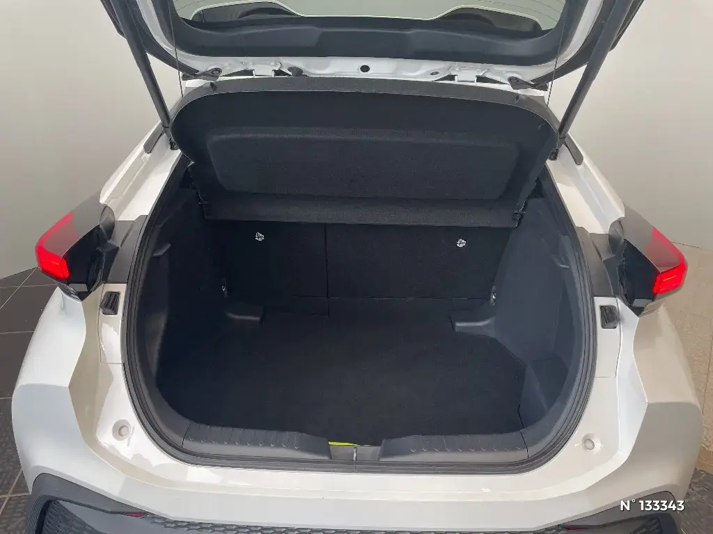 TOYOTA C-HR II - Miniature 10