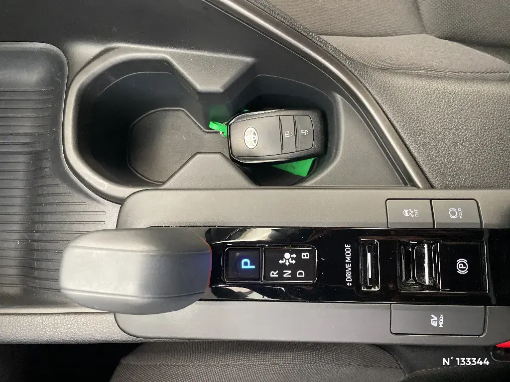TOYOTA C-HR II - Miniature 15