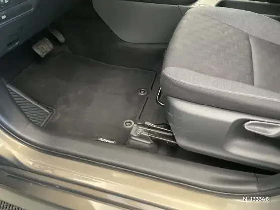 TOYOTA YARIS IV - voiture d'occasion - Photo 28