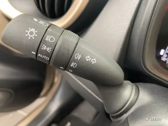 TOYOTA AYGO X - voiture d'occasion - Photo 39