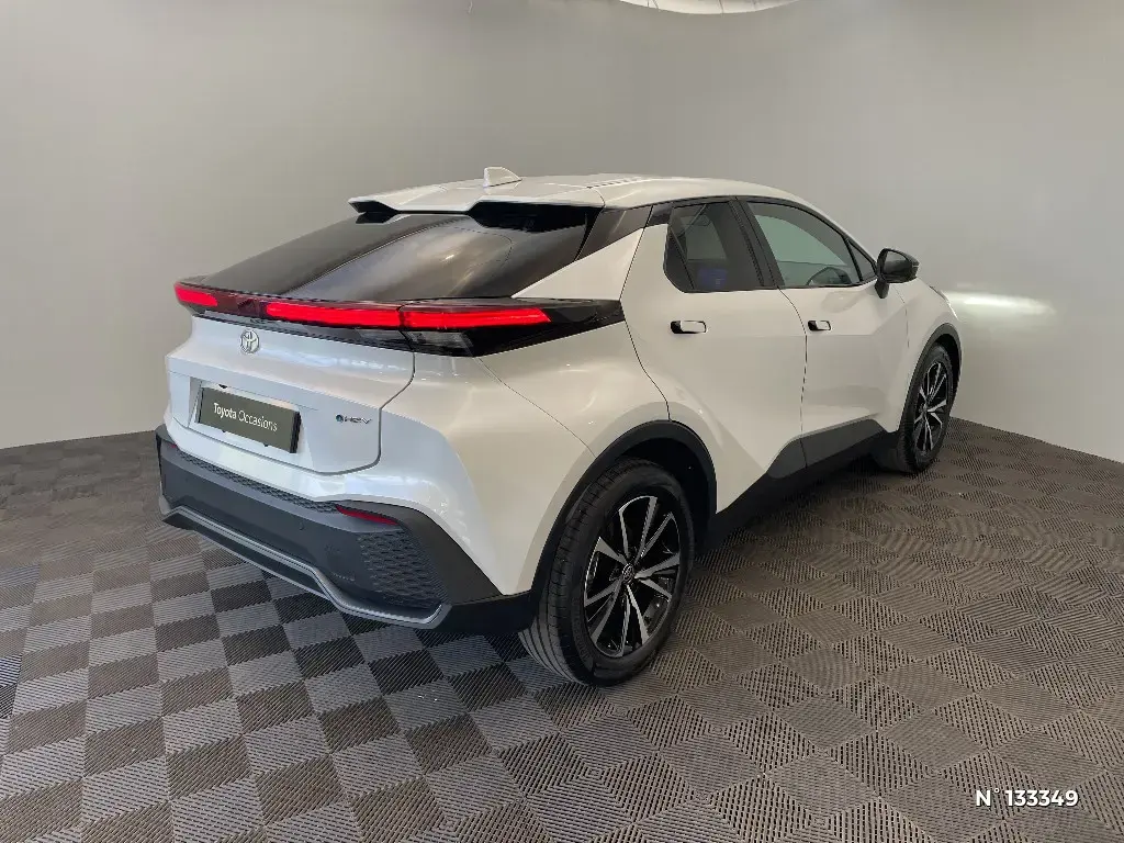 TOYOTA C-HR II - Miniature 2