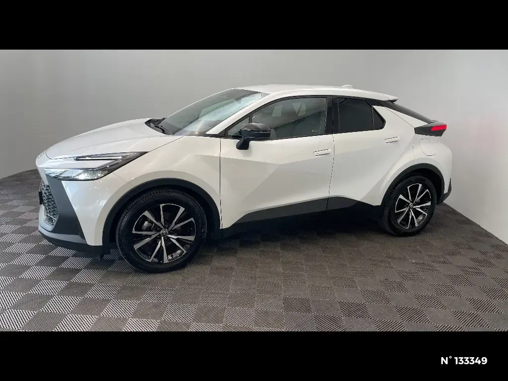 TOYOTA C-HR II - Miniature 4