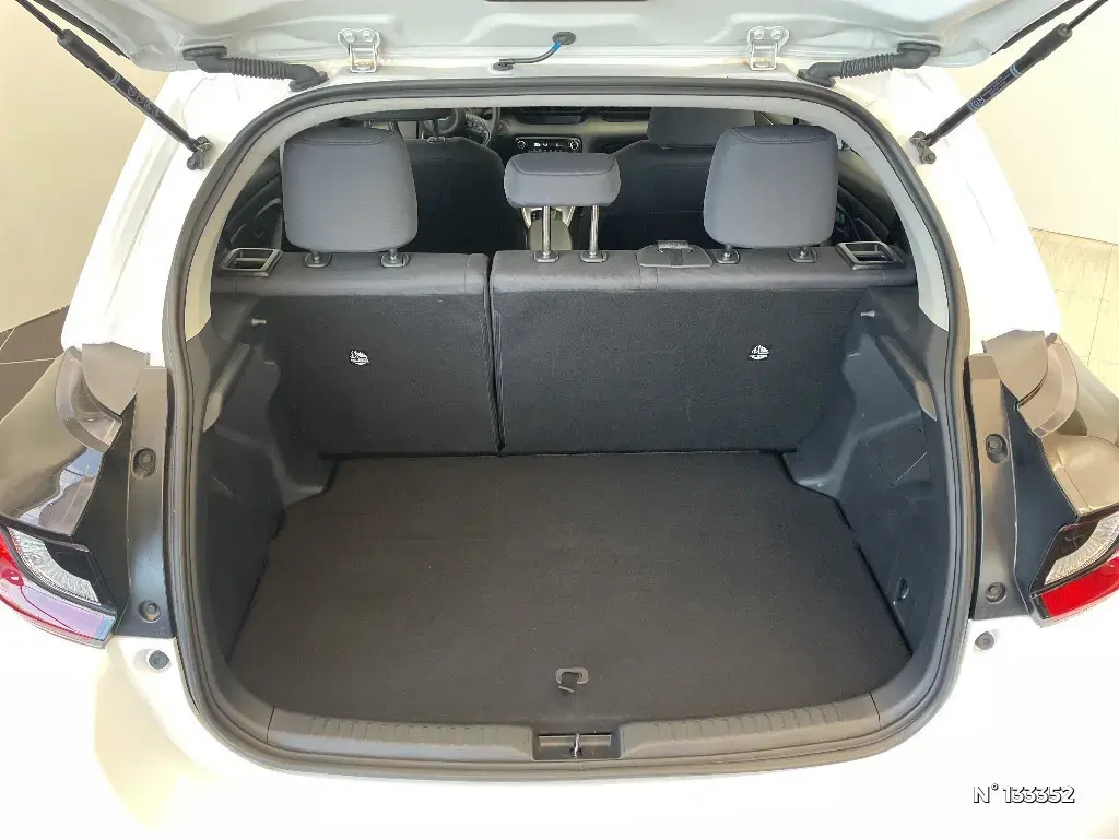 TOYOTA YARIS IV - Miniature 10