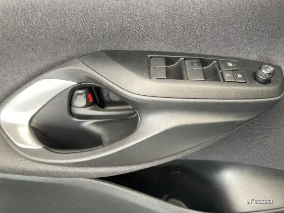 TOYOTA YARIS IV - voiture d'occasion - Photo 36