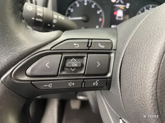TOYOTA YARIS IV - voiture d'occasion - Photo 37