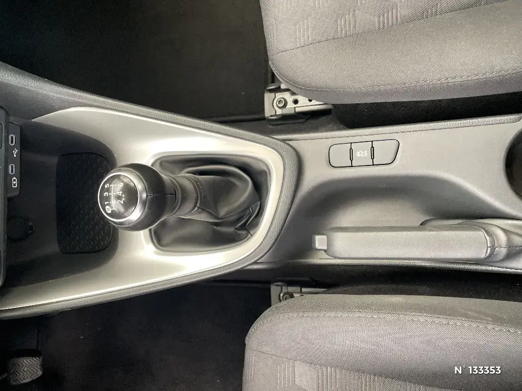 TOYOTA YARIS IV - Miniature 22
