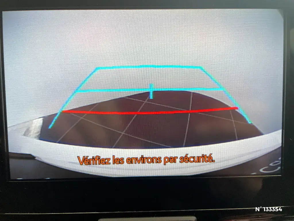 TOYOTA YARIS IV - Miniature 9
