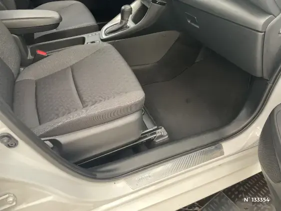 TOYOTA YARIS IV - voiture d'occasion - Photo 26