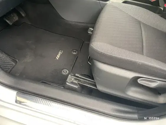 TOYOTA YARIS IV - voiture d'occasion - Photo 28