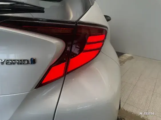 TOYOTA C-HR - voiture d'occasion - Photo 26