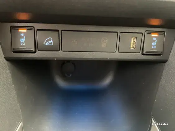 TOYOTA YARIS CROSS I - voiture d'occasion - Photo 37