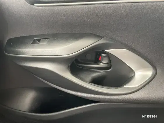 TOYOTA YARIS IV - voiture d'occasion - Photo 35