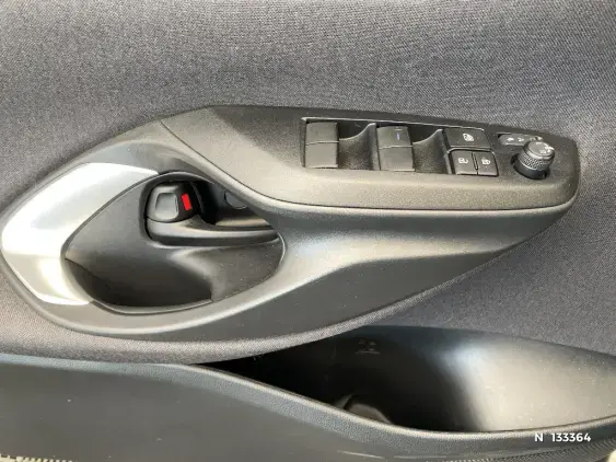 TOYOTA YARIS IV - voiture d'occasion - Photo 36