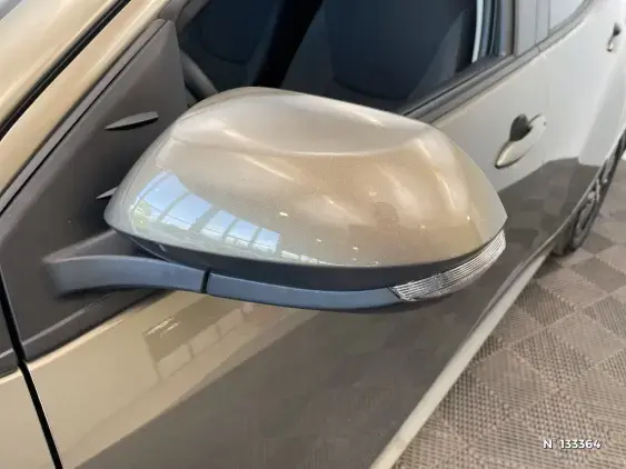 TOYOTA YARIS IV - voiture d'occasion - Photo 42