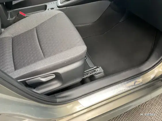 TOYOTA YARIS IV - voiture d'occasion - Photo 26