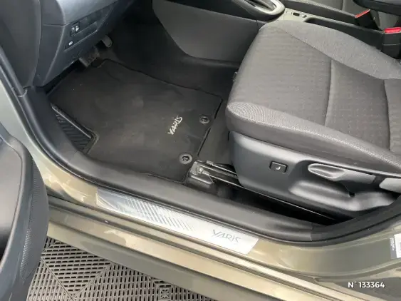 TOYOTA YARIS IV - voiture d'occasion - Photo 28