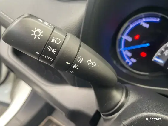 TOYOTA RAV4 V - voiture d'occasion - Photo 40