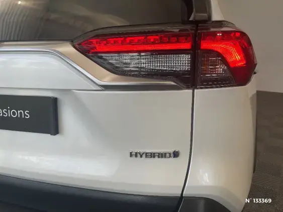TOYOTA RAV4 V - voiture d'occasion - Photo 30