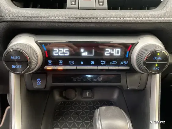 TOYOTA RAV4 V - voiture d'occasion - Photo 31