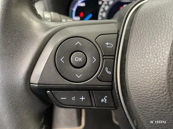 TOYOTA RAV4 V - voiture d'occasion - Photo 37